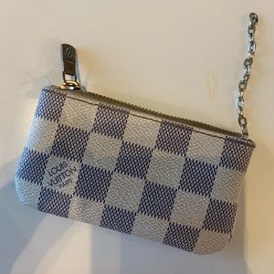 Louis Vuitton key pouch white checkered pattern